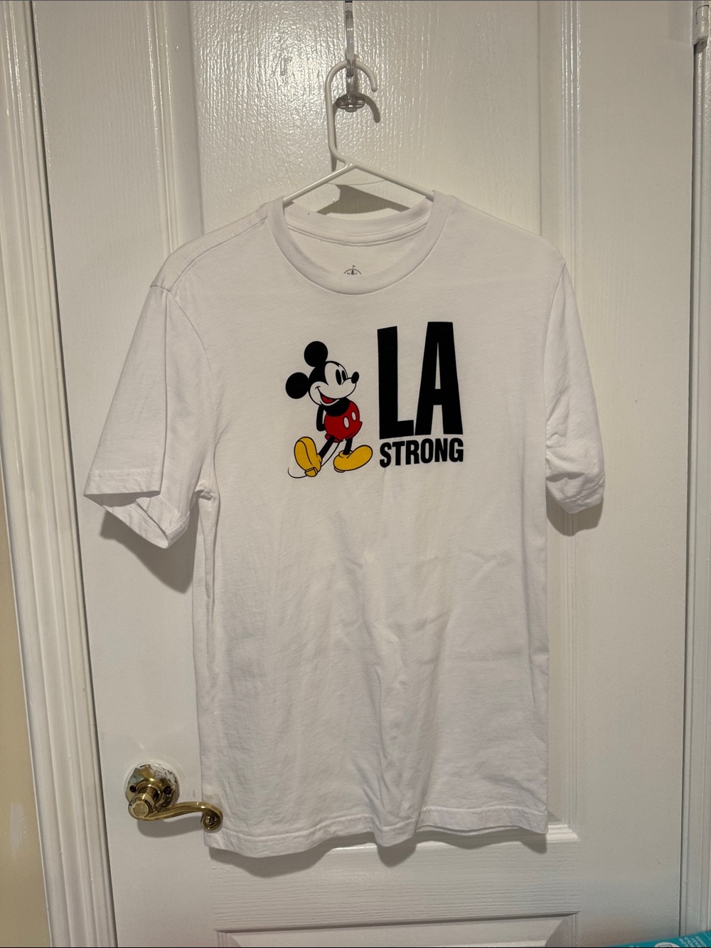 Disney White Mickey Mouse 'LA Strong' Short Sleeve Tee - Men